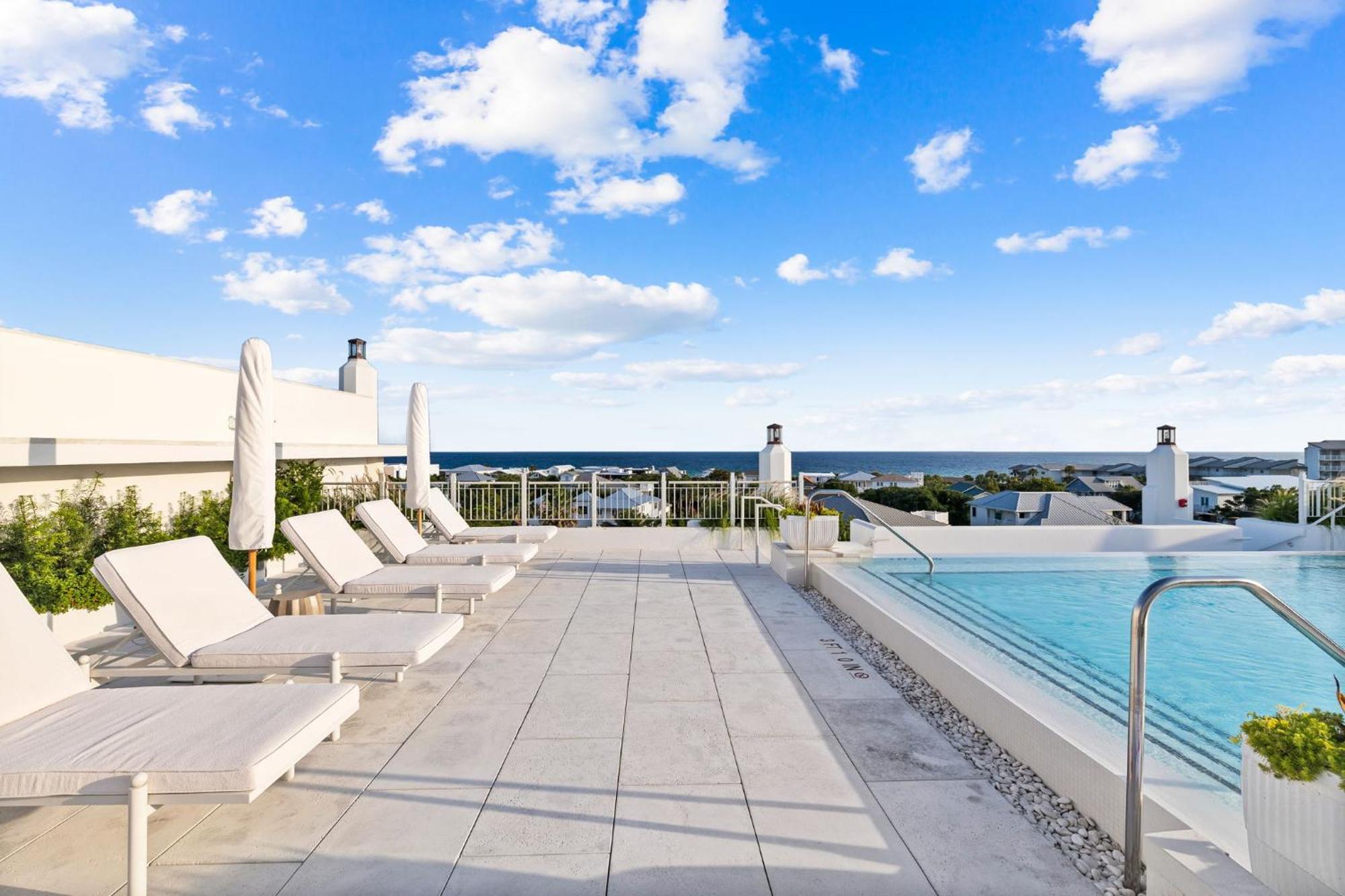 Kaiya Beach Resort Inlet Beach Екстер'єр фото